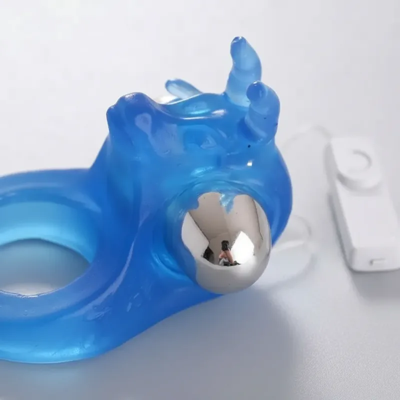 Anillo Peneano con vibrador Torito